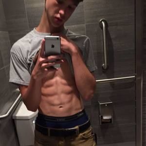 Meet your Posher, Derek